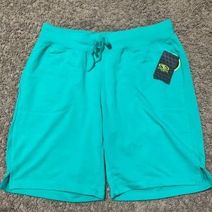 Green cotton shorts